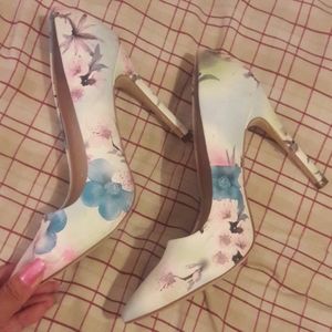 Just Fab Flower Shoes